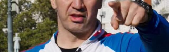 Studenti u blokadi: Kapiten boksera Srbije među policijom, učestvovao u hapšenju studenata u Beogradu