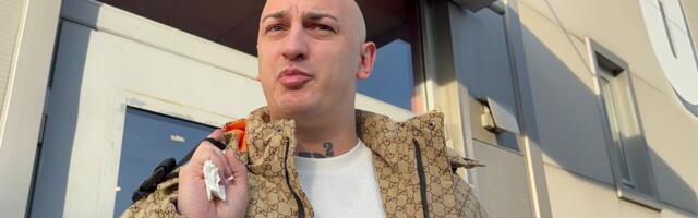 "Sreća pa nisam otišao!" Desingerica trebalo da putuje s Barbarom u Švedsku, ona maltretirana 32 sata: "Pakao"