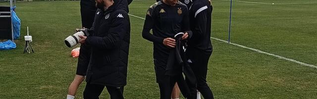 Sjajna atmosfera na treningu Partizana (FOTO/VIDEO)