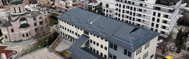 GIMNAZIJA U MLADENOVCU: Kompletno obnovljena škola