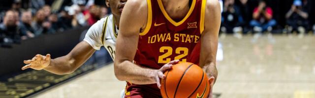 Srbin dominira u NCAA: Pogodio šest uzastopnih trojki i vodio svoj tim do ubedljive pobede /VIDEO/