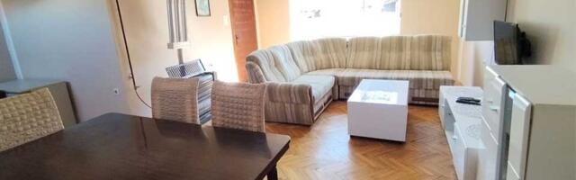 FOTO: Velika porodična kuća na Bagljašu čeka novog vlasnika