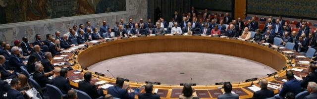 Велике силе заустављају план о употреби силе против Ирана