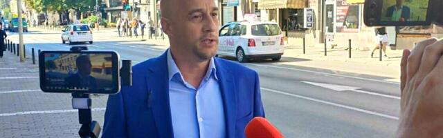 Dalibor Jekić: Vučiću, Kragujevac je stao