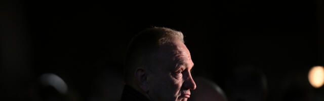 &quot;ĐILAS JE PROŠLOST&quot; To mu je poručio politički penzioner Boško Obradović, LETI PERJE, OŠTRA PORUKA