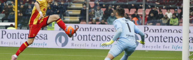 SRAMOTAN NAPAD NA SRBINA IZ ITALIJE: Šta ste videli u njemu? Nije jak, nije brz, nije dobar u skoku...