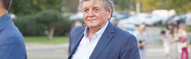 "Danas jedino nismo mladi": Radoš Bajić podelio fotografiju sa suprugom (FOTO)