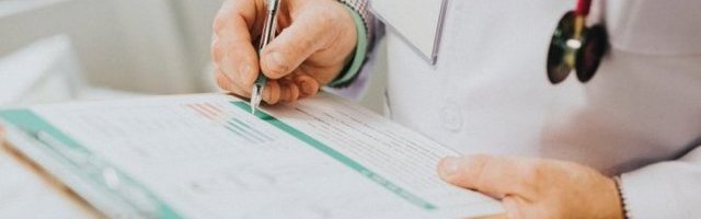 UKOLIKO OSEĆATE SIMPTOME KORONAVIRUSA, ODMAH se javite u ambulante! NE ČEKAJTE KOMPLIKACIJE!