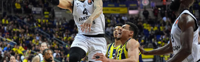 VAŠINGTON ZBUNIO GROBARE! Ovaj potez niko nije razumeo - KRENULA POLEMIKA NA DRUŠTVENIM MREŽAMA (VIDEO)