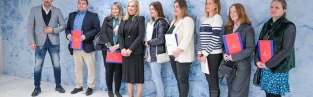 BRIGA O LJUDIMA KAO PRIORITET: Medicinari iz dijaspore u bolnice i domove zdravlja širom Srbije!