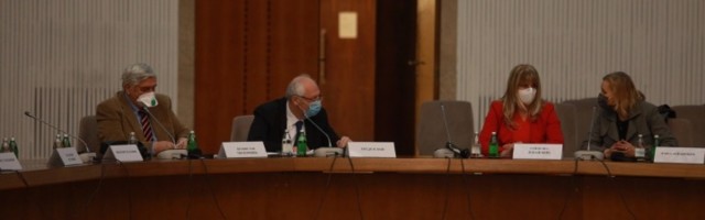 "Zaseda krizni štab: Zbog korona žurki, popustila disciplina"