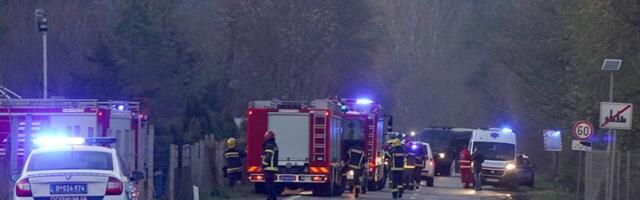 Veliki požar na Čukarici: Gori četvrti sprat zgrade