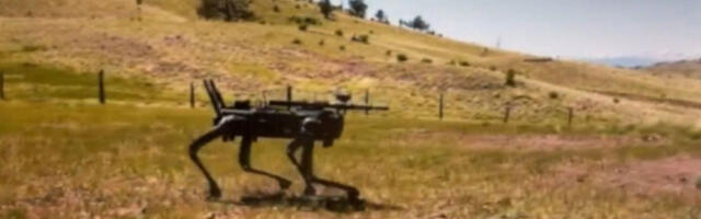 Američka vojska testira robote koji nose puške