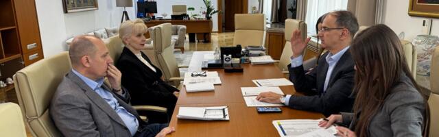 Macut razgovarao sa ministrima Lončarom i Lazarević o cenama lekova i snabdevenosti tržišta