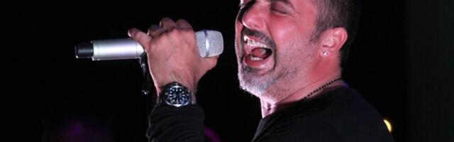 "ISTROŠEN SI I VEĆ 20 GODINA ISTI!" Skandalozne prozivke Tonija Cetinskog i Đure su punile novinske stupce, a evo kakav haos pevač danas pravi u Novom Sadu!