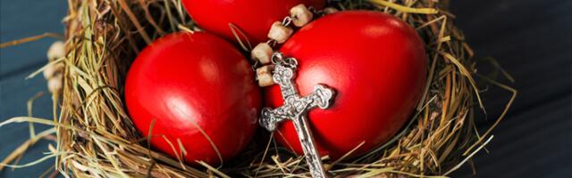 ZAŠTO SU VASKRŠNJA JAJA U MANASTIRIMA I HRAMOVIMA DRUGAČIJA: Ovo je tajna crvene boje koju savremene farbe ne mogu da ponove