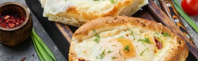 Ova lepinja sa topljenim sirom je toliko dobra da će vas samo jedan zalogaj oraspoložiti
