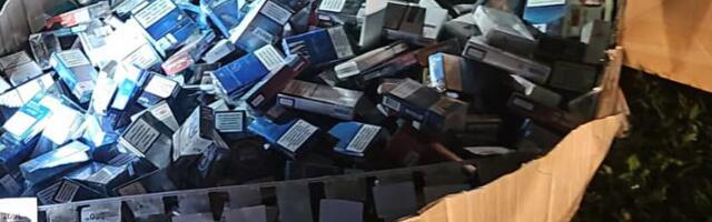 U AUTOBUSU NAĐENI BUBNKERI, PA UHAPŠEN ZBOG KRIJUMČARENJA: Velika akcija na graničnom prleazu Šid!