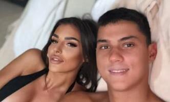 ENA I PEJA NEDAVNO DOBILI STAN, SADA OTKRILI IME ZA BEBU! Ljubavni par iznenadio pratioce na mrežama, evo kako će se zvati ćerkica Ene i Peje