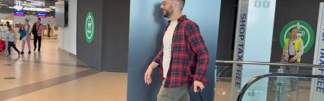 Najpoželjniji neženja sleteo u Beograd, bez lepše polovine: Svi gledali u njega, on u nikad ležernijem izdanju