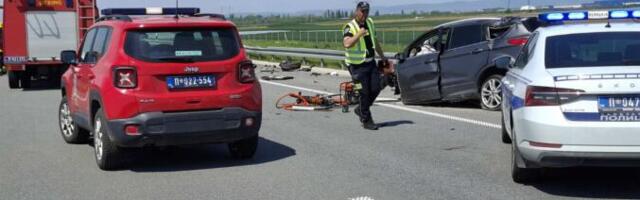 Teška nesreća na auto-putu: troje poginulo nakon sudara u suprotnom smeru