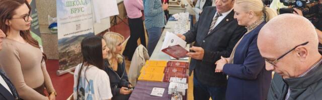 SAJAM OBRAZOVANJA I PROFESIONALNE ORIJENTACIJE U Kruševcu održana velika informativno edukativna i privredna manifestacija (FOTO)