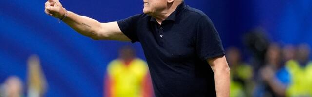 Najbolji fudbaler otišao u penziju posle ispadanja sa SP, selektor sada dobio otkaz