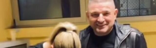 "SAD MOGU DA UMREM" Baja Mali Knindža namamio suze radosnice na lice mlade Jovane (VIDEO)