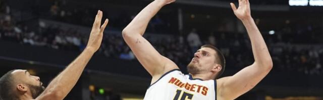 ŠTA URADIŠE SRBINU!? Saigrači izdali Nikolu Jokića i to kako... (VIDEO)