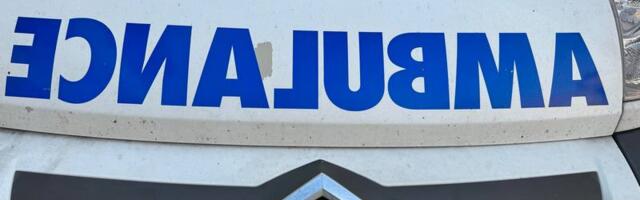 Automobilom udario dete koje se kretalo kolovoz