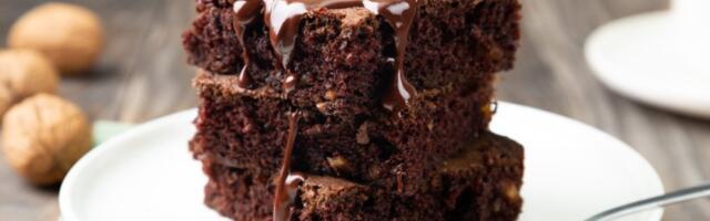 Kolač koji je obožavala cela Jugoslavija: Brz i jeftin, a mekan kao duša