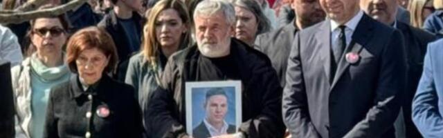 PREDSEDNICA I PREMIJER SEVERNE MAKEDONIJE STIGLI U KOČANE: Godišnjica stravičnog požara u diskoteci "Puls" u kome je stradalo 63 osobe (FOTO)