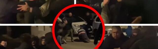 JEDAN GA DRŽI, DESETORICA GA KRVNIČKI UDARAJU! Blokaderi prebili aktivistu SNS Davida Ćirića u Boru! (UZNEMIRUJUĆI SNIMAK)