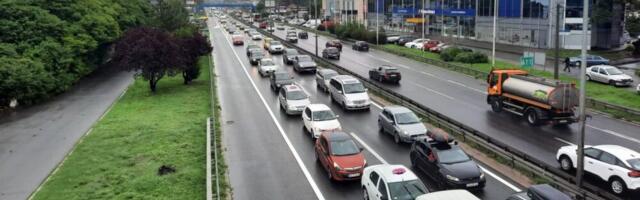 Putevi Srbije upozoravaju na oprez zbog gužvi u saobraćaju