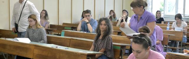 Počeli prijemni ispiti na DUNP, sutra na Univerzitetu u Prištini sa privremenim sedištem u Kosovskoj Mitrovici