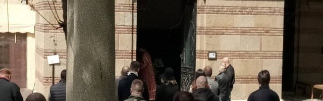 (VIDEO) SAHRANJEN DRAGOSLAV KOSMAJAC, biznismen ispraćen na večni počinak