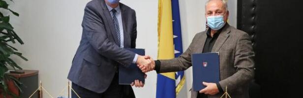 Ministarstvo kulture i sporta KS finansijski podržalo izgradnju sahat kule u Opštini Sjenica