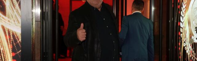 Neki kažu da kuva bolje od žena: Gulaš Bobe Živojinovića redovan je na porodičnom meniju, Brenu ga obožava