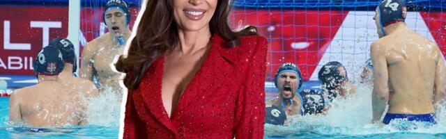 Ceca večeras uz Delfine: Folk zvezda uživa u meču i pruža podršku "plavima", pokazala delić atmosfere iz doma