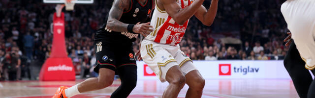 Batler za triiiiiii! Pogledajte bomba trojku Zvezdinog Amerikanca sa zvukom sirene (VIDEO)