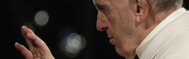 Grupa sveštenika želi da blagoslovi istopolne parove uprkos zabrani Vatikana, kako će se ovo završiti?