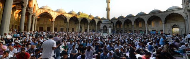 Počela proslava Ramazanskog bajrama – praznika radosti, mira i zajedništva