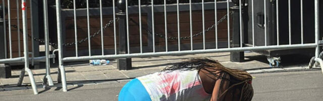 ŠOKANTNE SCENE U BEOGRADU: Oborila rekord polumaratona, pa se ispovraćala i srušila! (VIDEO)