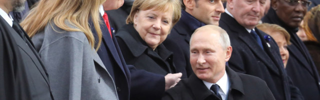 Putin: Evropa ima tetku, Rusija se bori sama