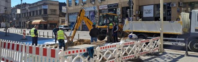 U toku zamena magistralnog toplovoda kod TC "Radnički" (FOTO)