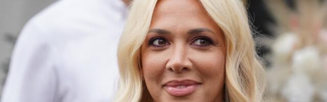 "Dobrodošla kući": Milica Todorović sa sinom otišla u rodni Kruševac (FOTO)