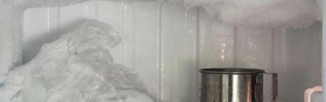 AKO VAM SE LED NAKUPLJA U FRIŽIDERU, SAMO UBACITE OVU NAMIRNICU: Nestaće kao rukom odnešen