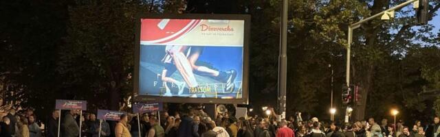 Zašto naprednjaci ponovo napadaju i da li im policija daje vetar u leđa?