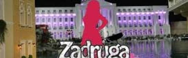 ONA ULAZI U ZADRUGU 4! Pomutiće UM MUŠKARCIMA, a već je ZAVELA jednog ZAUZETOG koji sa DEVOJKOM ULAZI u rijaliti!