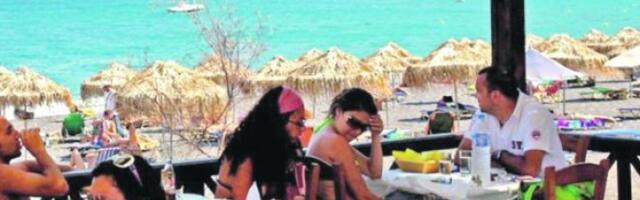 HLEB 1.750 DINARA?! POGLEDAJTE SAMO OVO, PA ČOVEKU JE POZLILO ZBOG RAČUNA! Srpskoj porodici preseo ručak u Grkoj (FOTO)